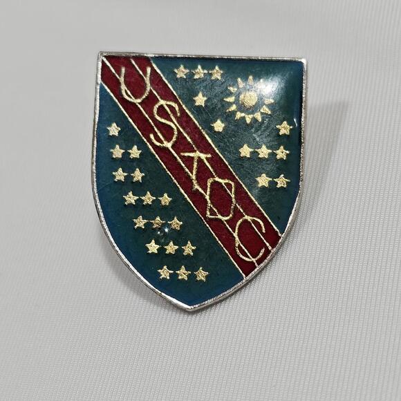 Other - VINTAGE MILITARY US ARMY TAIWAN DEFENSE COMMAND INSIGNIA LAPEL HAT PIN BADGE